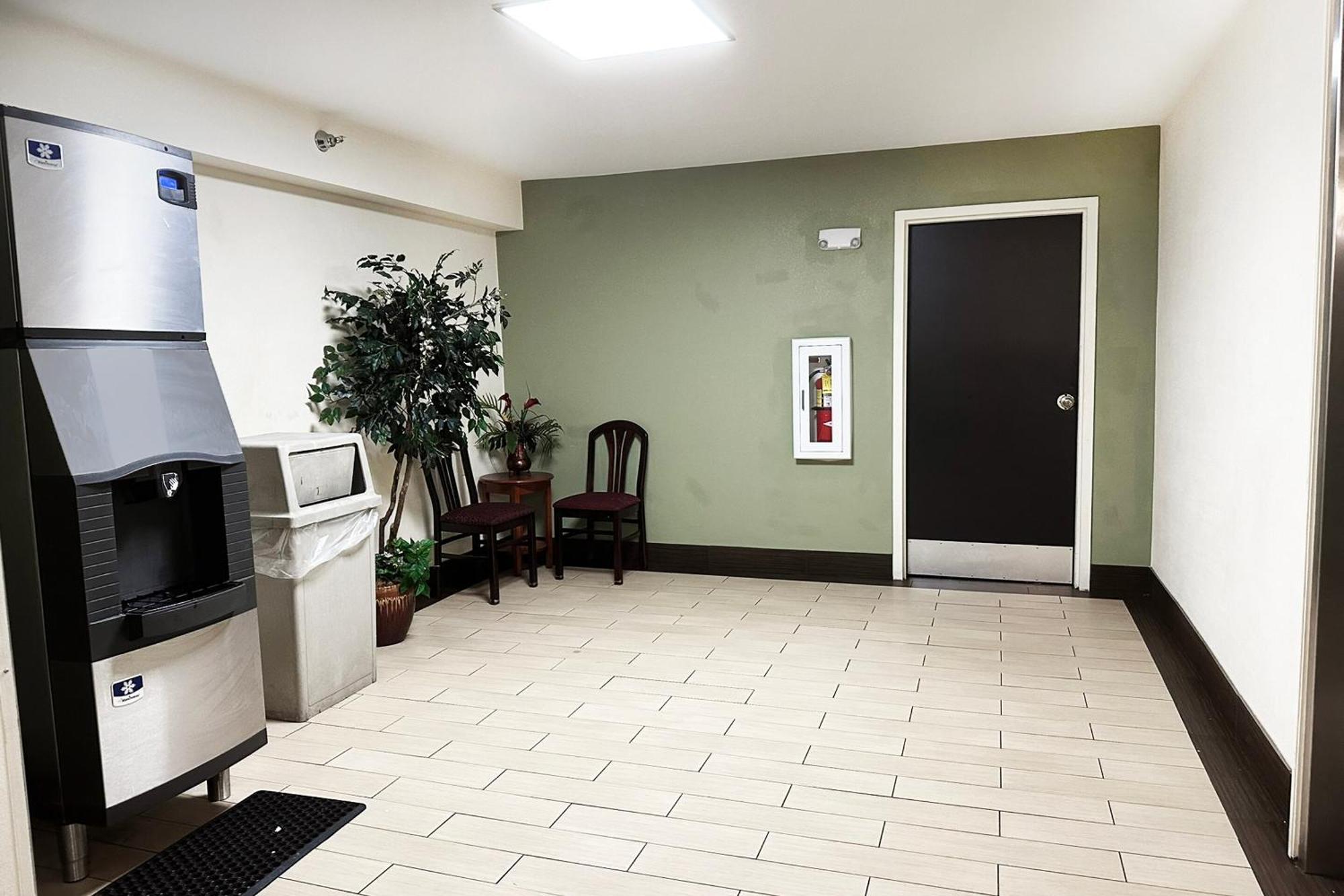 Oyo Hotel Rome West Ga Zewnętrze zdjęcie